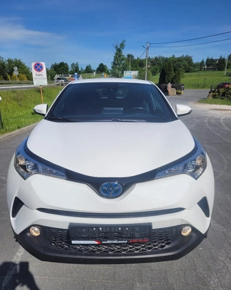 Toyota C-HR cena 62900 przebieg: 208000, rok produkcji 2018 z Wieliczka małe 137